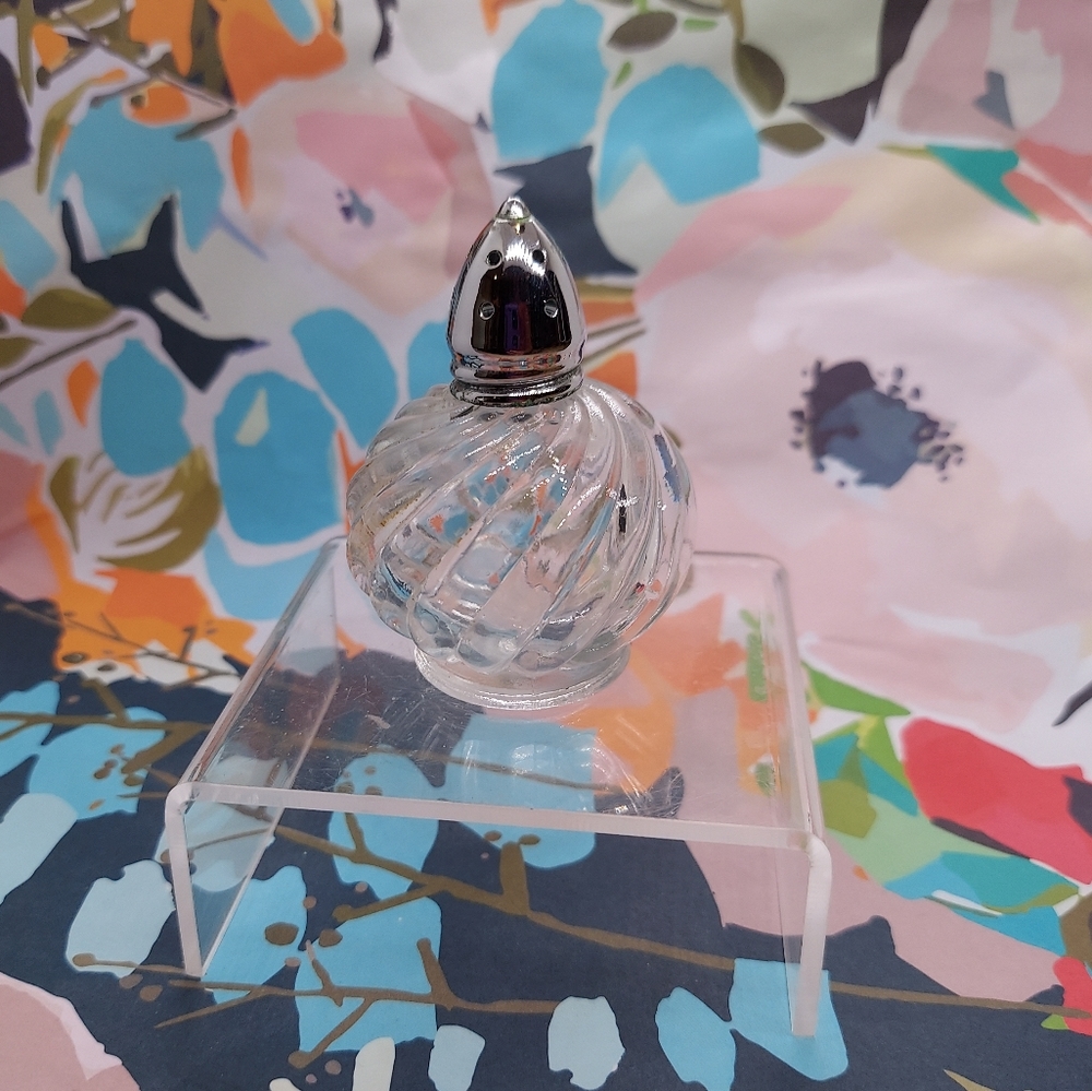 One Vintage Irice Crystal Glass Swirl Salt or Pepper Shaker